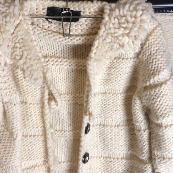 100% WOOL • sweater jacket - Picture 2 of 4
